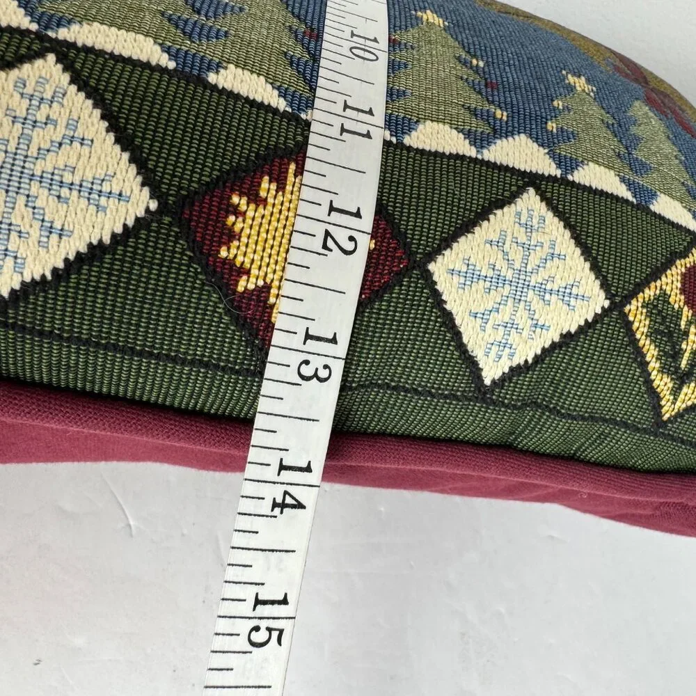 Newport Christmas Tapestry Pillow Moose Winter Holiday Cabin Snow Home Decor EUC